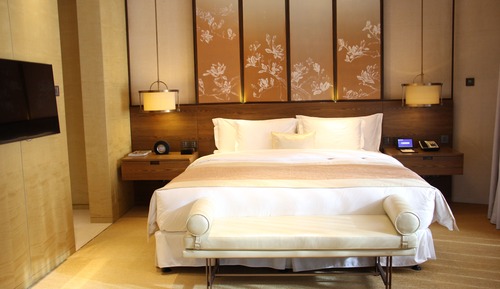 Premium-Zimmer, 1 King-Bett, Blick auf den Innenhof