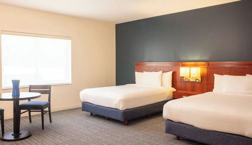 Zimmer, 2 Queen-Betten, Nichtraucher