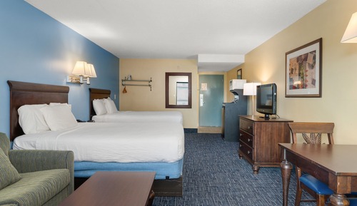 Standardzimmer, 2 Queen-Betten, Stadtblick (No pets allowed)