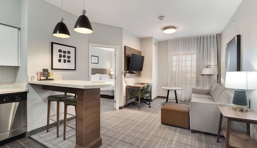 Suite, 2 Schlafzimmer, Küche (1 King and 2 Double Beds)