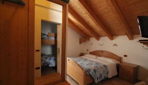 Economy-Vierbettzimmer, 2 Schlafzimmer