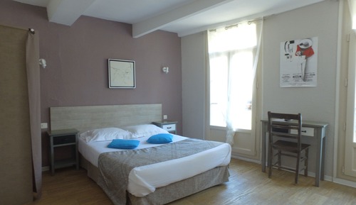 Comfort-Zimmer, Stadtblick (ou village)