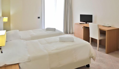 Standard-Doppel- oder -Zweibettzimmer