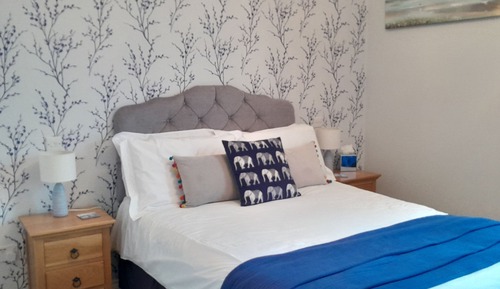 Doppelzimmer (Room 2)