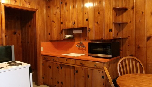 Non-view 1 bedroom cabin (pets)