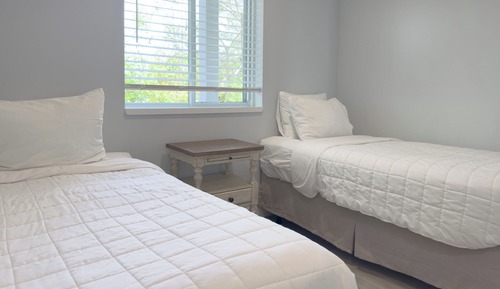 Standard-Apartment, 2 Schlafzimmer, Poolseite