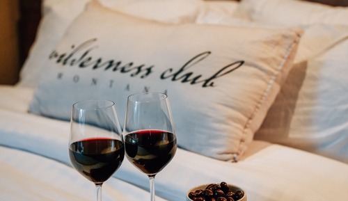 Deluxe Wilderness Suite 2