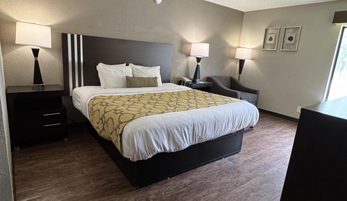 Standardzimmer, 1 King-Bett, Nichtraucher, Whirlpool