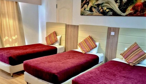 Familien-Suite, Balkon, Poolblick