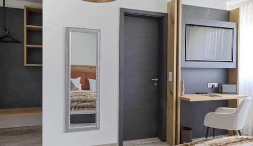 Doppelzimmer, mit Bad (seitlichem Seeblick)