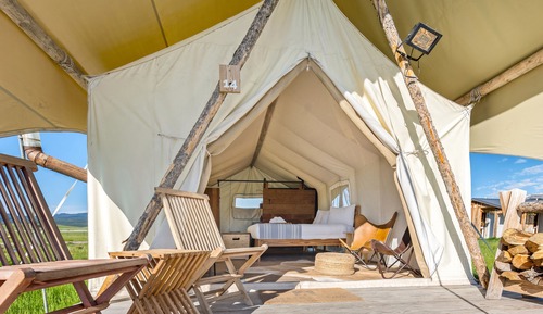 Deluxe with Kids Tent - Private Bath