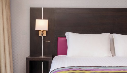 Standardzimmer, 1 King-Bett (Airport View)