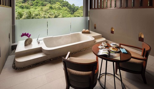 Premier Room, Whirlpool Bath, 1 King Bed