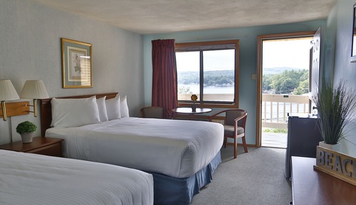 Inn View Queen - Spacious Room with Lake View