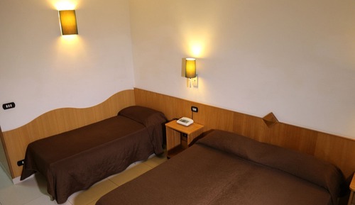 Standard-Dreibettzimmer