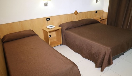 Standard-Vierbettzimmer