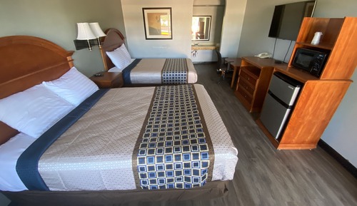 Zimmer, 2 Queen-Betten, Nichtraucher