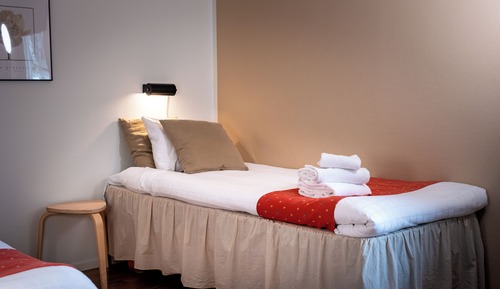 Doppelzimmer, 2 Einzelbetten