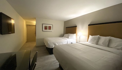 Standard-Doppelzimmer, Mehrere Betten