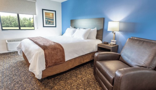 Zimmer, 1 King-Bett, barrierefrei (Hearing, with Recliner)