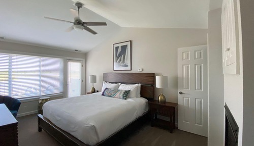 Garden View King Second Level - Not Dog Friendly