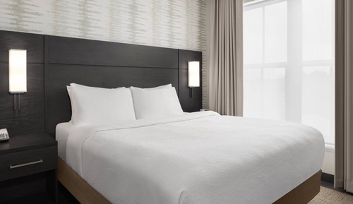 Studiosuite, 1 King-Bett und Schlafsofa, Nichtraucher (Hearing Accessible)