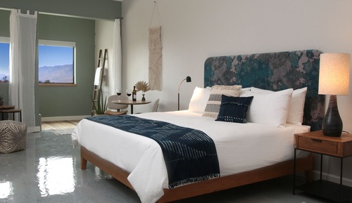 Premium-Studiosuite, 1 King-Bett, Whirlpool, Bergblick