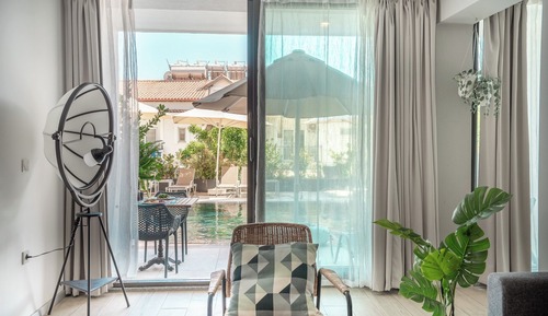 Deluxe-Suite, Poolblick