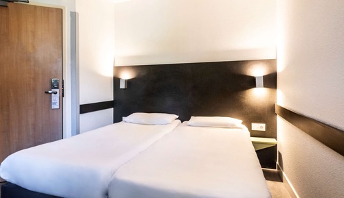 Zweibettzimmer, 2 Einzelbetten