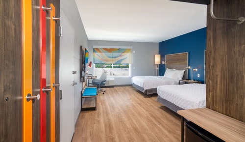 Zimmer, 2 Queen-Betten, barrierefrei, Badewanne (Mobility & Hearing)