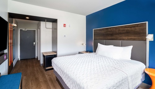 Zimmer, 1 King-Bett, barrierefrei (Hearing)