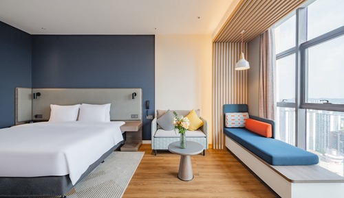 Standardzimmer, 1 King-Bett (High Floor, Extra Floor Space)
