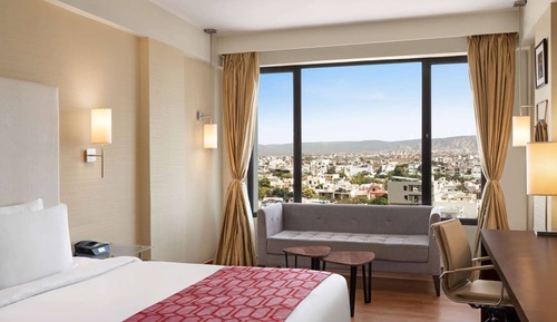 Club-Zimmer, 1 King-Bett, Nichtraucher, Stadtblick