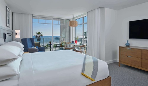 Premier-Zimmer, 1 King-Bett, Meerseite