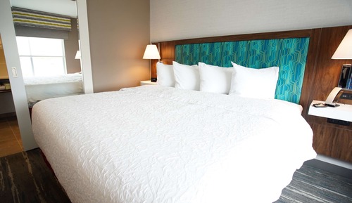 Studio, 1 King-Bett, Nichtraucher, Kühlschrank und Mikrowelle (Wet bar)