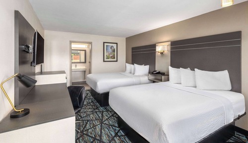 Zimmer, 2 Queen-Betten, Nichtraucher