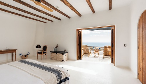 East Cape Panoramic Two Bdrm Suite