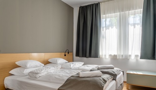 Standard-Doppel- oder -Zweibettzimmer