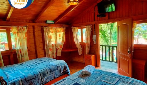 Traditional-Ferienhütte, 2 Doppelbetten