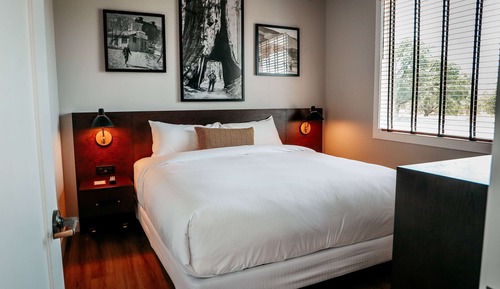 Deluxe-Zimmer, 1 King-Bett, barrierefrei, Nichtraucher (Roll-In Shower)