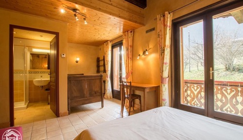 Comfort-Dreibettzimmer, mit Bad (3 - Automne)