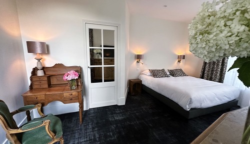 Traditional-Doppelzimmer