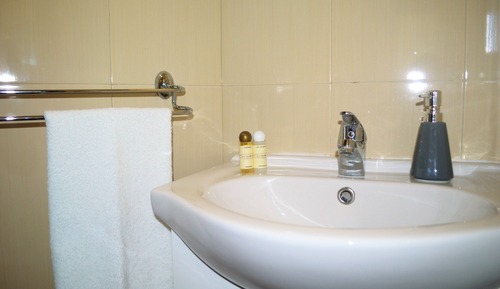 Dreibettzimmer, eigenes Bad