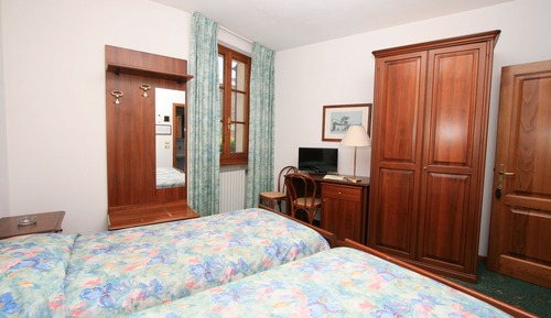 Standard-Doppelzimmer