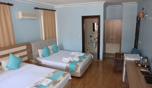 Deluxe-Vierbettzimmer