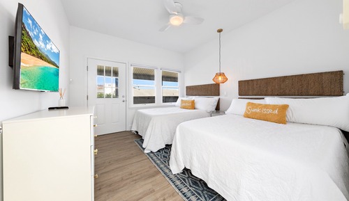 Double Twin Deluxe with Deck