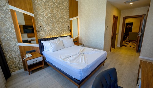 Standard-Doppel- oder -Zweibettzimmer