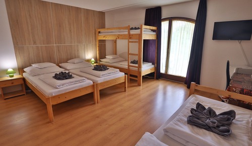 Standard-Vierbettzimmer