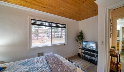 Bedroom, 1 Bath, Full Kitchen