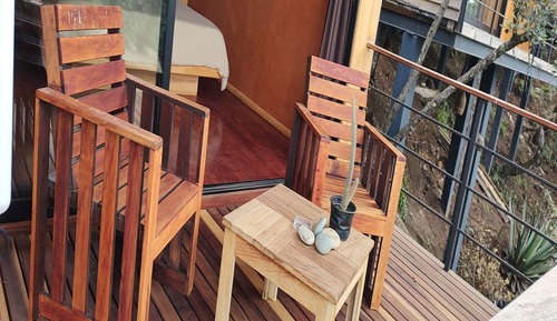 Traditional-Ferienhütte